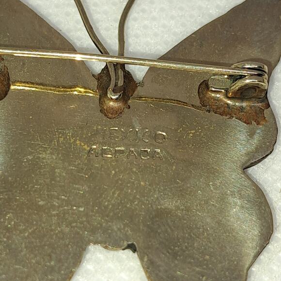 Vintage inlay abalone shell  butterfly brooch stamped Alpaca Mexico setting - Picture 2 of 7